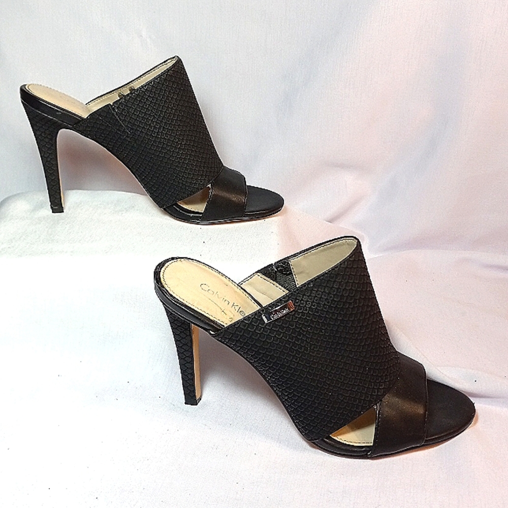 Calvin Kline Slides